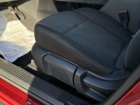 Used 2021 Nissan Rogue S image 28