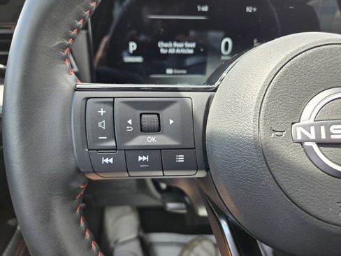 Used 2025 Nissan Kicks SR w/ SR Premium Package AWD/4WD image 20