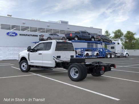 New 2026 Ford F350 XL w/ XL Chrome Package image 4