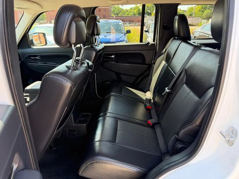 Used 2012 Jeep Liberty Sport AWD/4WD image 13