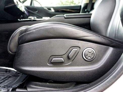 Used 2023 Genesis G80 2.5T image 12