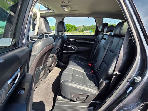 Used 2024 Kia Telluride EX FWD image 34