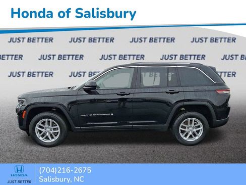 Used 2023 Jeep Grand Cherokee Laredo w/ Luxury Tech Group I image 4