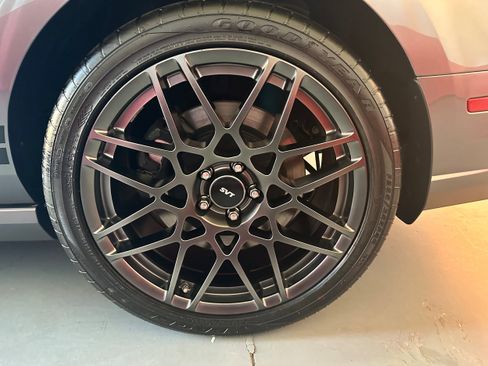 Used 2014 Ford Mustang Shelby GT500 w/ Equipment Group 821A image 9