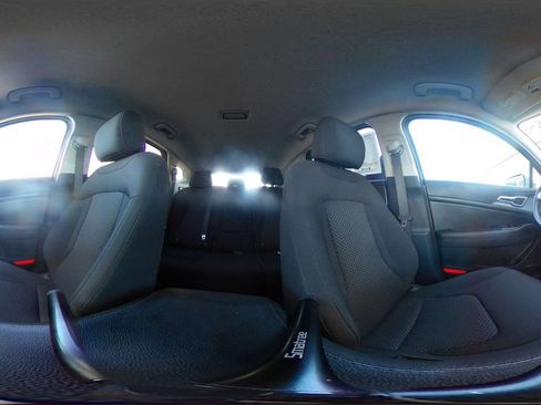 Used 2025 Kia Sportage LX FWD image 40