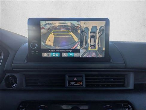 Used 2024 Honda Pilot TrailSport image 14