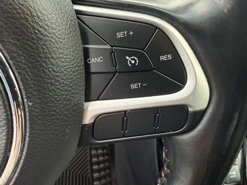 Used 2020 Jeep Compass Limited image 20