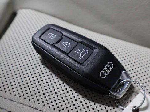 Certified 2025 Audi A5 2.0T Prestige w/ 19" Wheel Package AWD/4WD image 40