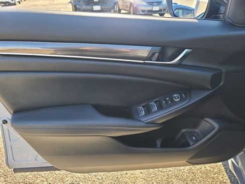 Used 2022 Honda Accord Sport image 19