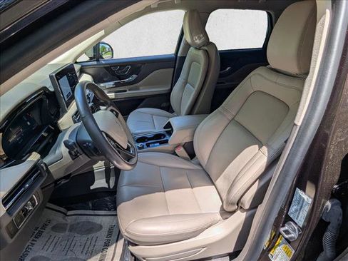 Used 2023 Lincoln Corsair Reserve FWD image 10