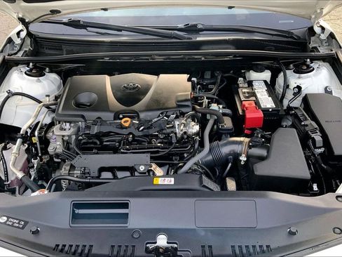 Used 2021 Toyota Camry SE w/ Convenience Package image 19