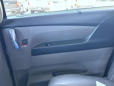 Used 2016 Honda Odyssey EX-L image 18