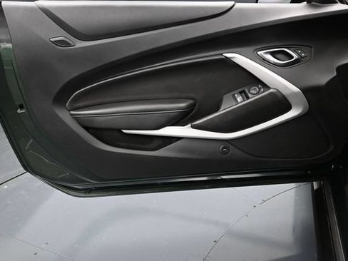 Used 2020 Chevrolet Camaro SS RWD image 18