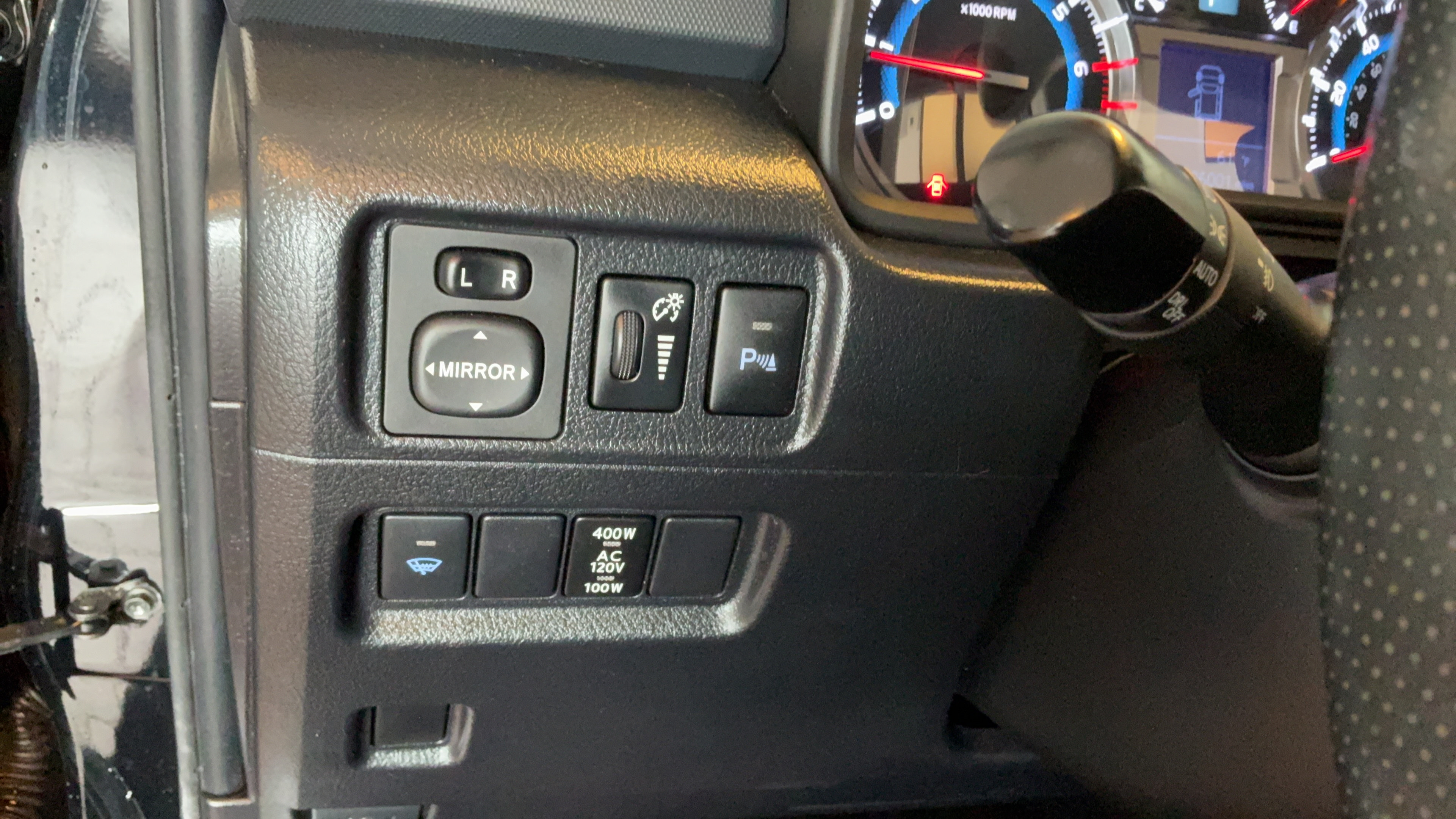 Used 2018 Toyota 4Runner Limited RWD image 18