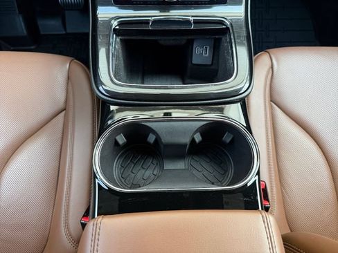 Used 2023 Lincoln Nautilus Reserve FWD image 11
