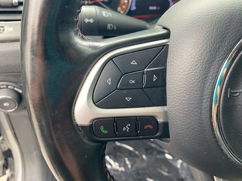 Used 2020 Jeep Compass Trailhawk AWD/4WD image 19