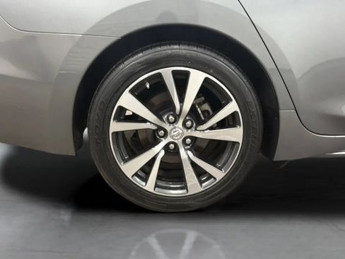 Used 2017 Nissan Maxima 3.5 SV FWD image 26
