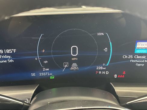 Used 2024 Cadillac Lyriq Sport RWD image 15