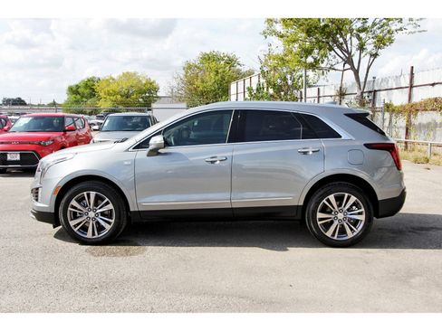 Used 2025 Cadillac XT5 Premium Luxury w/ LPO, Floor Liner Package image 4