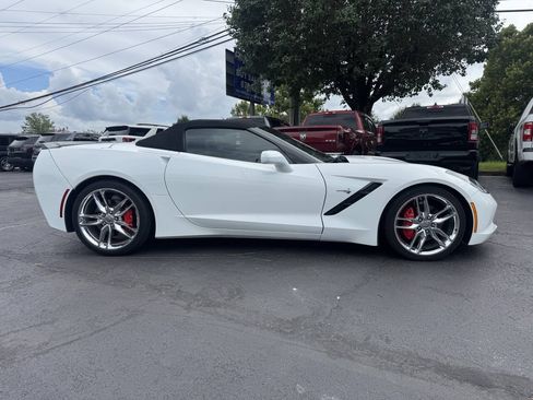 Used 2016 Chevrolet Corvette Stingray Convertible RWD image 5