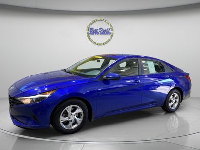 Used 2022 Hyundai Elantra SE