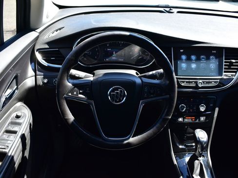 Used 2019 Buick Encore Essence FWD image 34