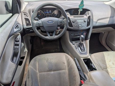 Used 2016 Ford Focus SE image 26