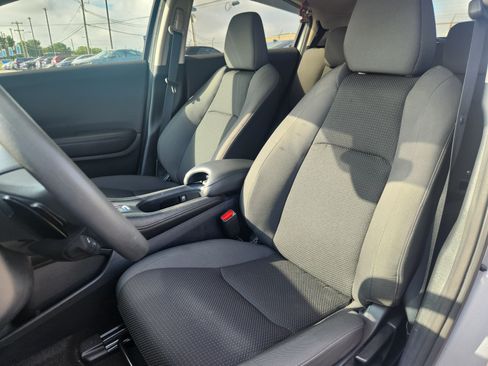 Used 2022 Honda HR-V EX image 8