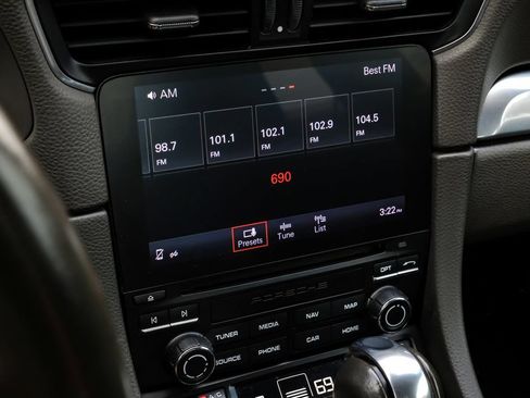 Used 2019 Porsche 911 Carrera RWD image 27