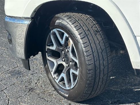 Used 2025 RAM 1500 Laramie image 27