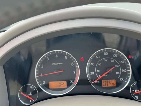Used 2003 INFINITI FX45 AWD w/ Technology Pkg image 11