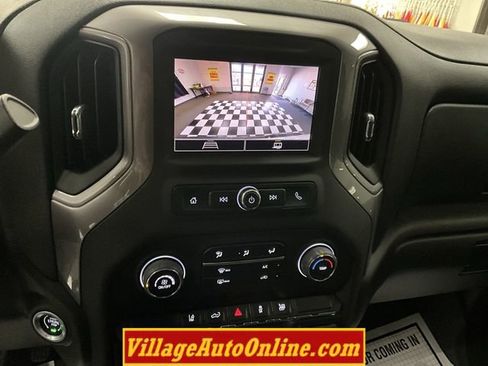 Used 2024 Chevrolet Silverado 2500 Custom w/ Custom Convenience Package AWD/4WD image 25