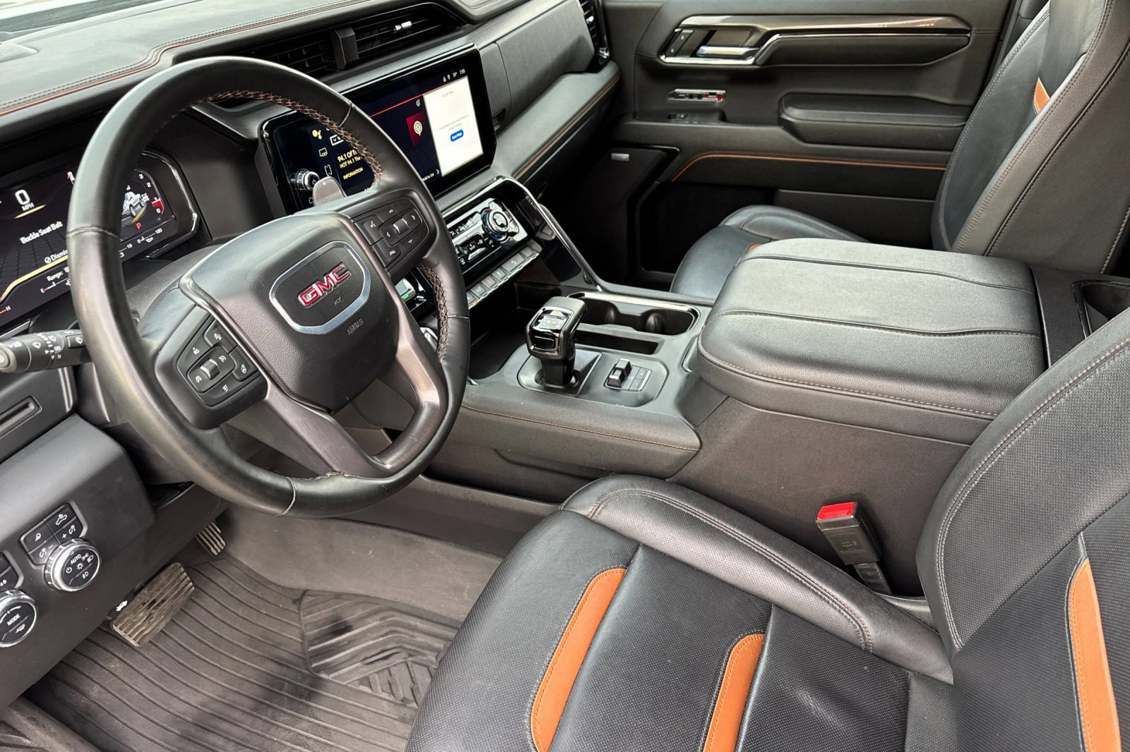 Used 2024 GMC Sierra 1500 AT4 w/ AT4 Premium Package AWD/4WD image 10