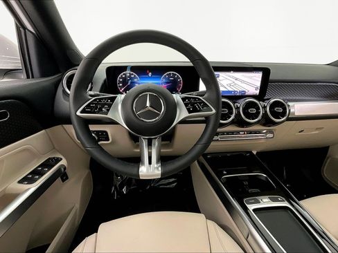 Certified 2026 Mercedes-Benz GLB 250 4MATIC image 8