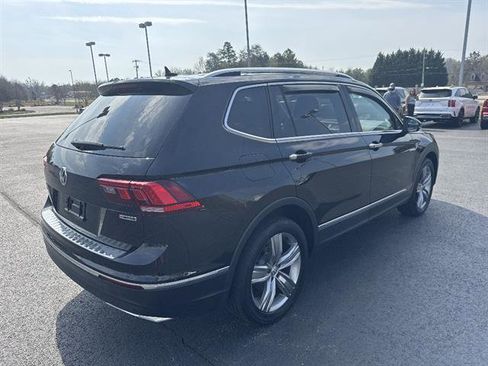 Used 2019 Volkswagen Tiguan SEL Premium w/ 3rd Row Seat Package image 7