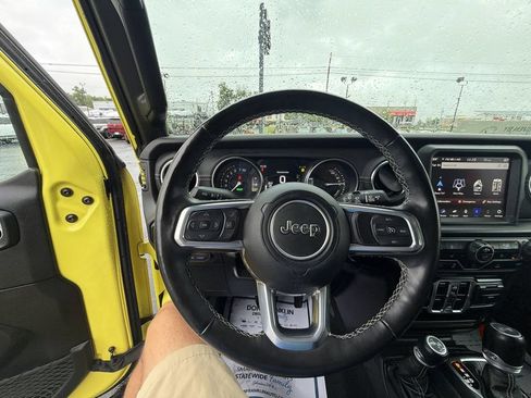 Used 2023 Jeep Wrangler Unlimited Sahara w/ Cold Weather Group AWD/4WD image 14