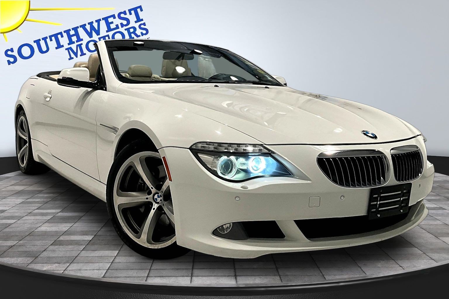 Used 2010 BMW 650i Convertible w/ Sport Pkg RWD image 3