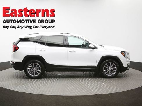 Used 2024 GMC Terrain SLT image 47