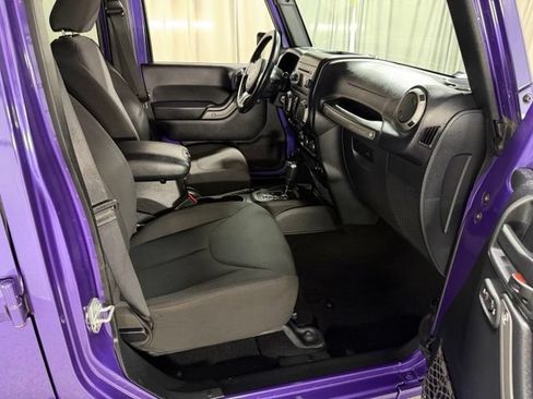 Used 2017 Jeep Wrangler Unlimited Sport w/ Quick Order Package 24S AWD/4WD image 7