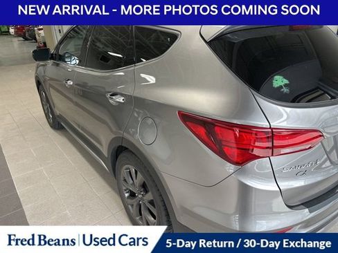 Used 2017 Hyundai Santa Fe Sport w/ 2.0T Ultimate Tech Package 05 FWD image 5