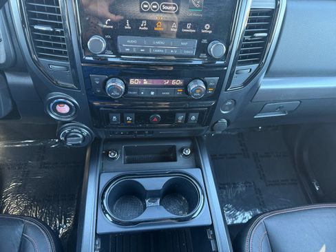 Used 2022 Nissan Titan PRO-4X w/ Pro-4x Convenience Package image 15