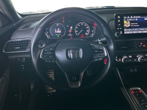 Used 2022 Honda Accord Sport image 12