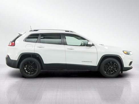 Used 2019 Jeep Cherokee Latitude w/ Popular Appearance Group FWD image 6