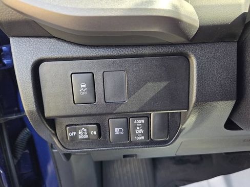 Used 2022 Toyota Tacoma TRD Off-Road w/ Technology Package RWD image 25