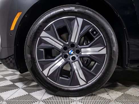 Used 2026 BMW iX xDrive45 AWD/4WD image 38
