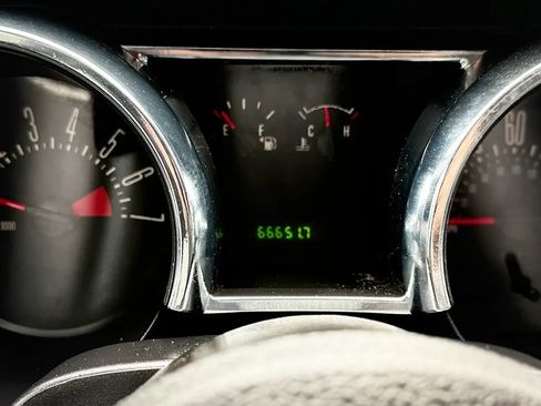 Used 2008 Ford Mustang Convertible RWD image 20