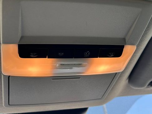 Used 2024 Nissan Sentra SR FWD image 18