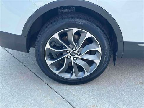 Used 2022 Lincoln Nautilus Reserve AWD/4WD image 10