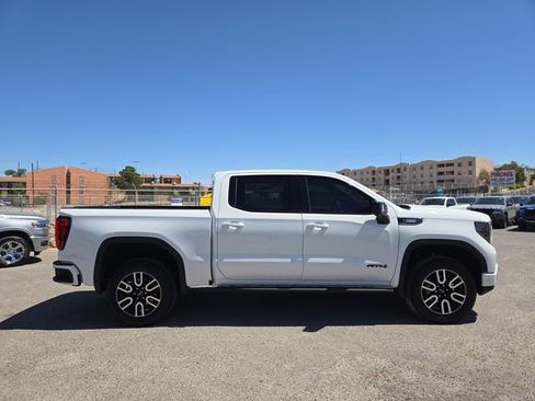 Used 2025 GMC Sierra 1500 AT4 w/ Technology Package AWD/4WD image 6