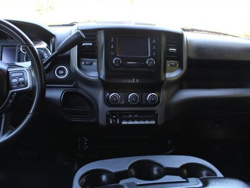 Used 2022 RAM 2500 Tradesman w/ Chrome Appearance Group AWD/4WD image 14
